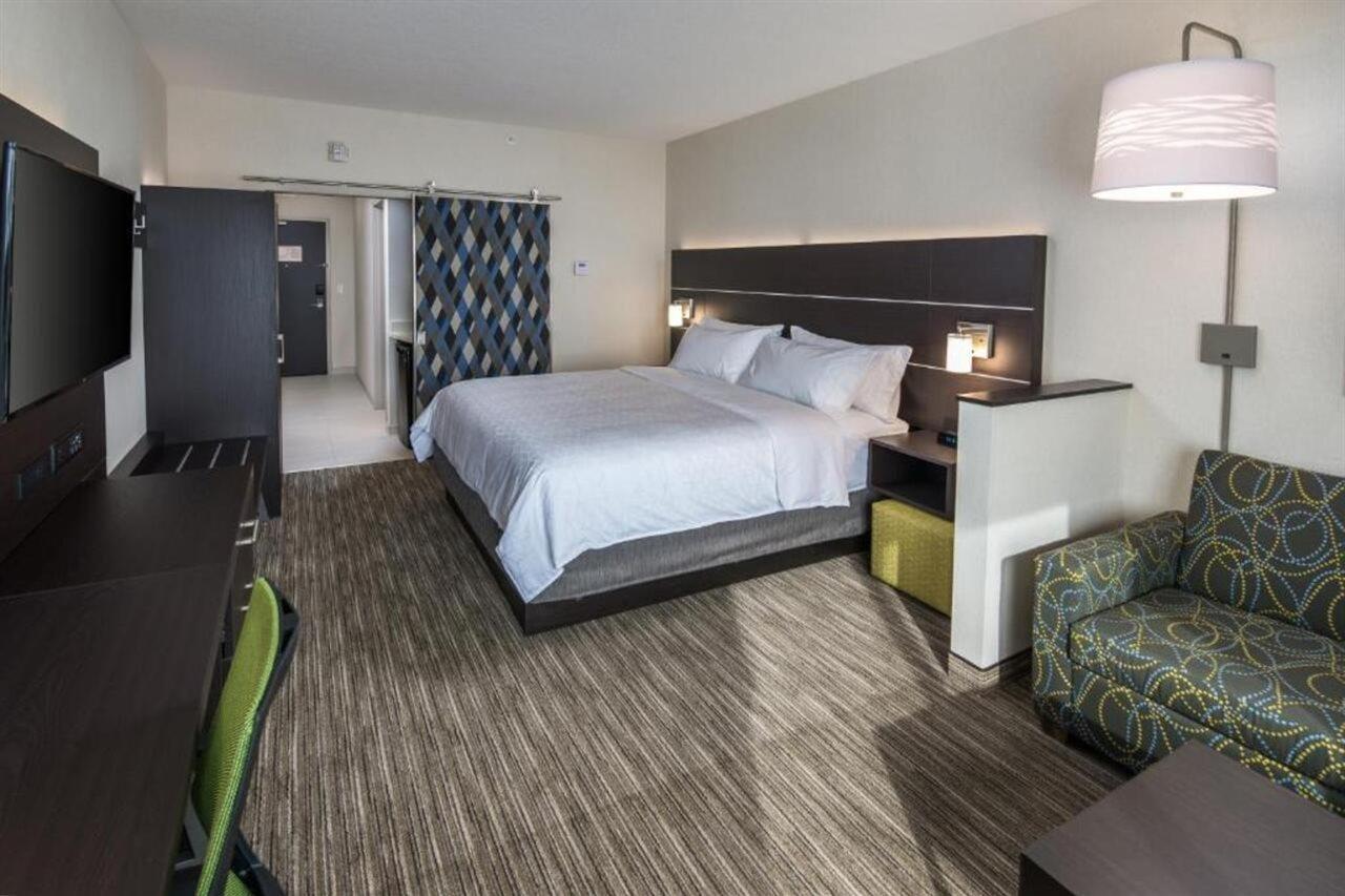 Holiday Inn Express & Suites Kelowna - East By Ihg Ngoại thất bức ảnh